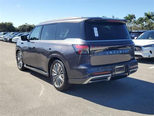 2025 INFINITI QX80 Luxe