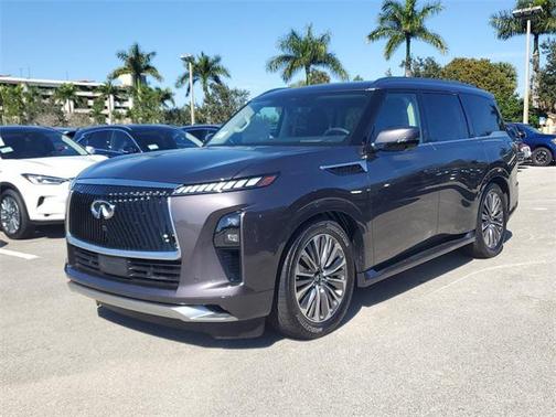 2025 INFINITI QX80 Luxe