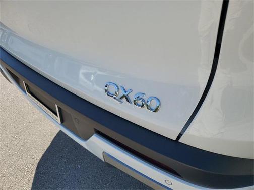 2025 INFINITI QX60 SENSORY
