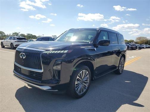 2025 INFINITI QX80 Luxe