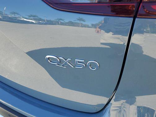2025 INFINITI QX50 Luxe AWD