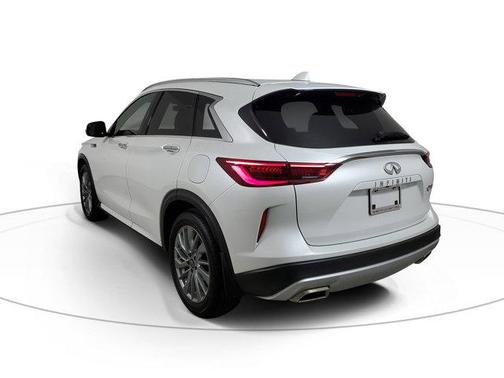 2024 INFINITI QX50 LUXE