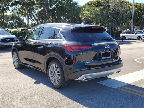 2025 INFINITI QX50 Luxe AWD