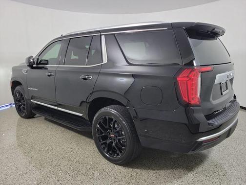 Onyx Black 2024 GMC Yukon SLT