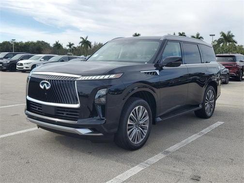 2025 INFINITI QX80 Luxe