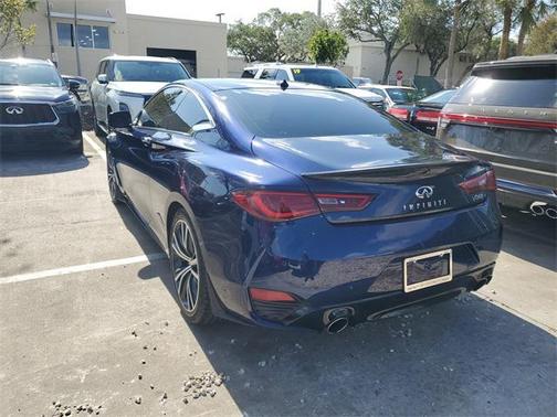 2022 INFINITI Q60 LUXE