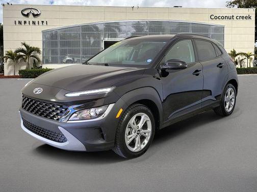 2022 Hyundai KONA SEL