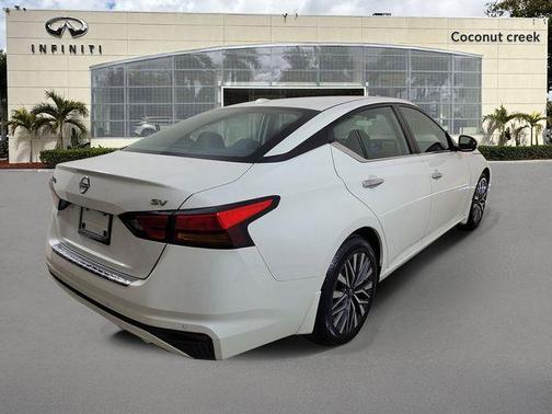 White 2023 Nissan Altima 2.5 SV