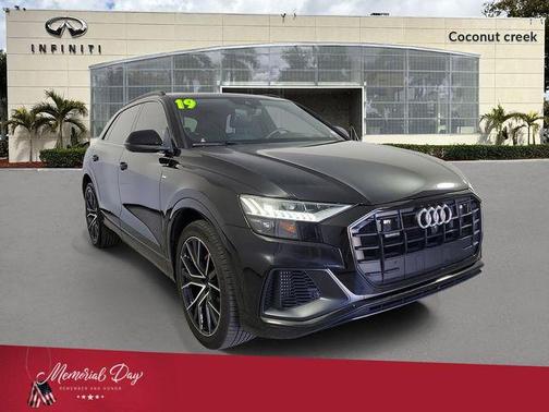 Orca Black Metallic 2019 Audi Q8 3.0T Prestige