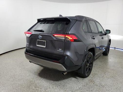 2024 Toyota RAV4 Hybrid SE