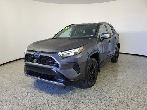2024 Toyota RAV4 Hybrid SE