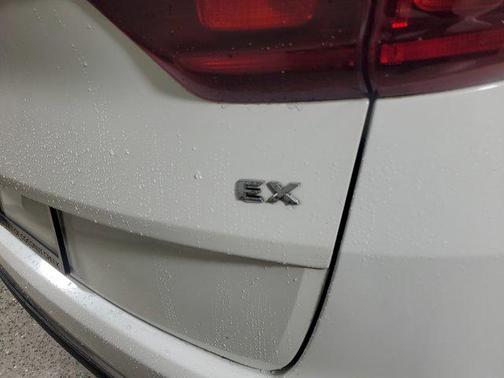 2022 Kia Sportage EX