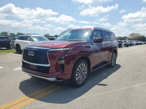 2025 INFINITI QX80 Luxe