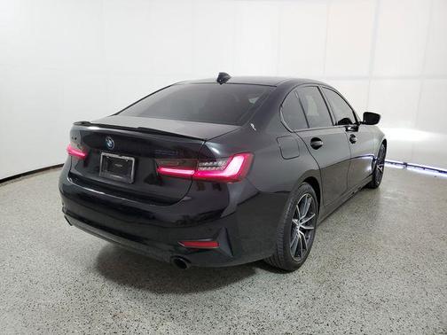 Jet Black 2019 BMW 330 i xDrive
