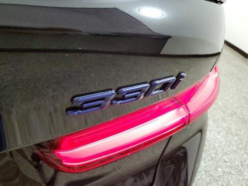 Jet Black 2019 BMW 330 i xDrive