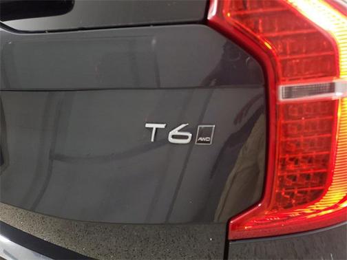 2021 Volvo XC90 T6 Inscription