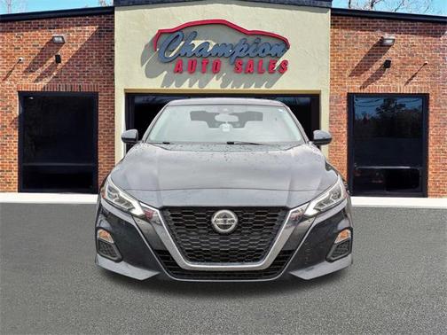 2022 Nissan Altima 2.5 SV