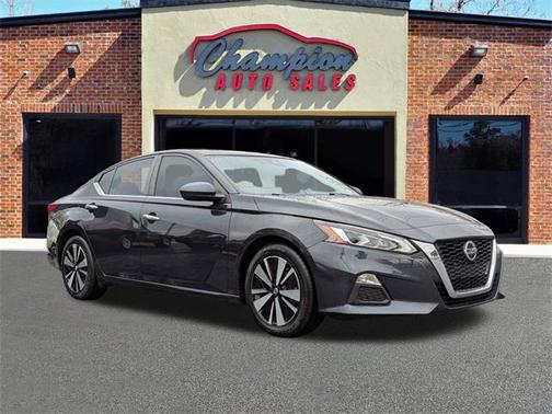 2022 Nissan Altima 2.5 SV