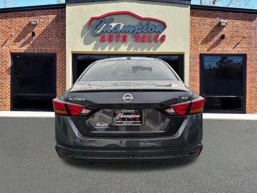 2022 Nissan Altima 2.5 SV