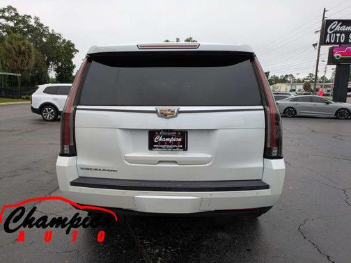 Crystal White Tricoat 2017 Cadillac Escalade Premium Luxury