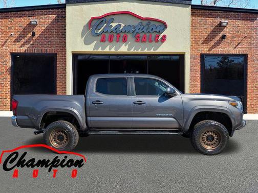 2019 Toyota Tacoma TRD Sport