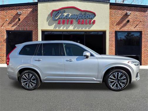 2020 Volvo XC90 T5 Momentum