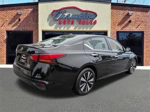 2022 Nissan Altima 2.5 SV