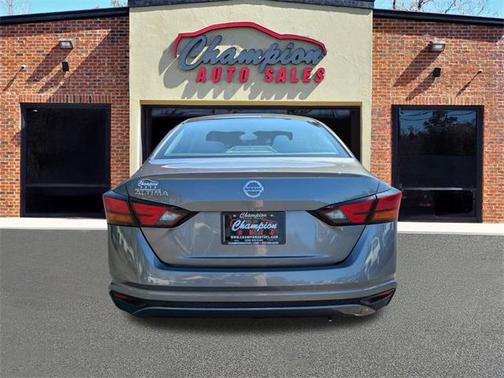 2022 Nissan Altima 2.5 S