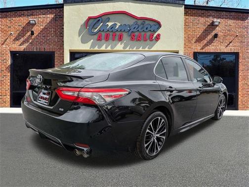 2018 Toyota Camry XLE