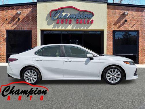 2019 Toyota Camry XSE