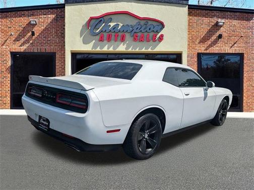 2018 Dodge Challenger SXT