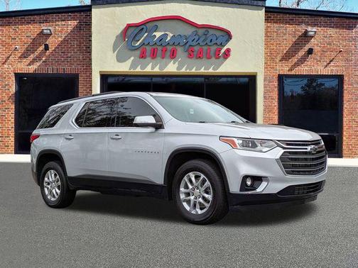 2021 Chevrolet Traverse LT Cloth