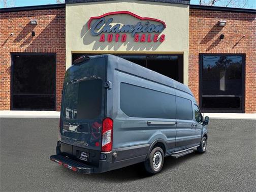 2019 Ford Transit-250 Base