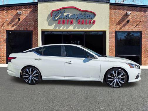 2021 Nissan Altima 2.5 SR