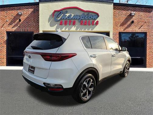 2022 Kia Sportage LX