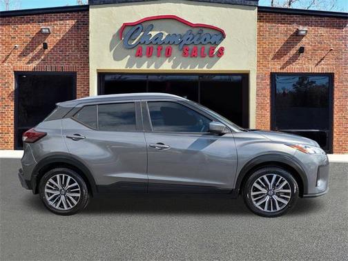 2021 Nissan Kicks SV