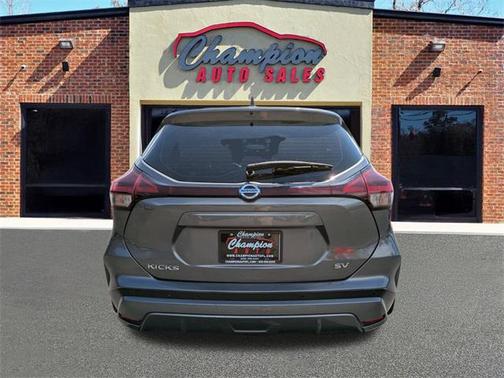2021 Nissan Kicks SV