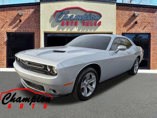 2021 Dodge Challenger SXT