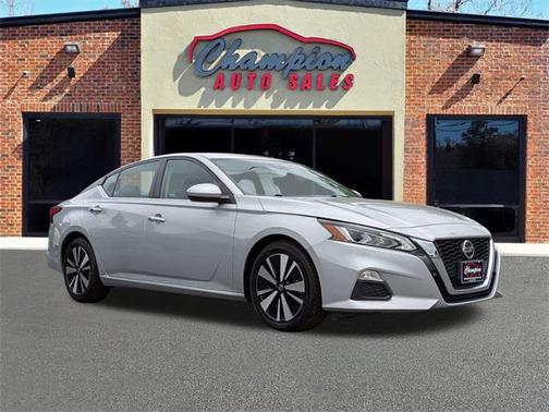 2022 Nissan Altima 2.5 SV