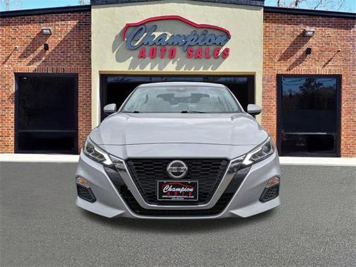 2022 Nissan Altima 2.5 SV