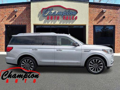 Ingot Silver 2019 Lincoln Navigator Select