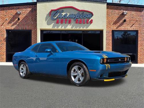 2020 Dodge Challenger SXT