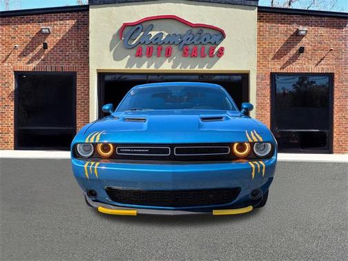 2020 Dodge Challenger SXT