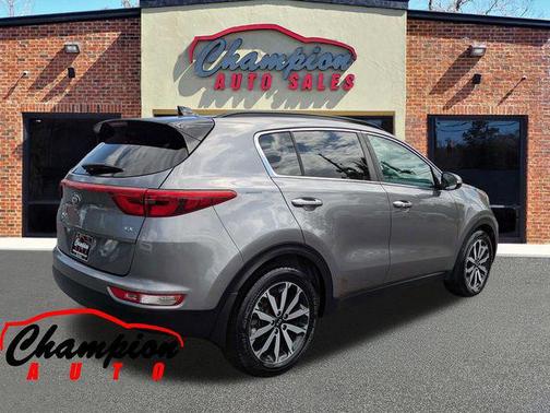 Mineral Silver 2019 Kia Sportage EX