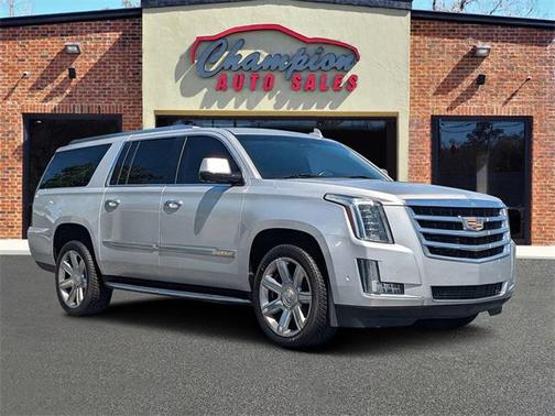 2018 Cadillac Escalade ESV Luxury
