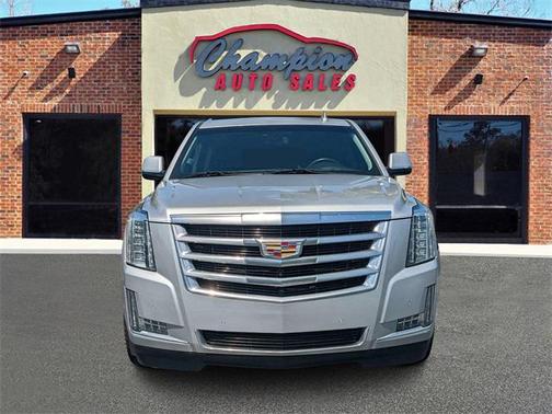 2018 Cadillac Escalade ESV Luxury