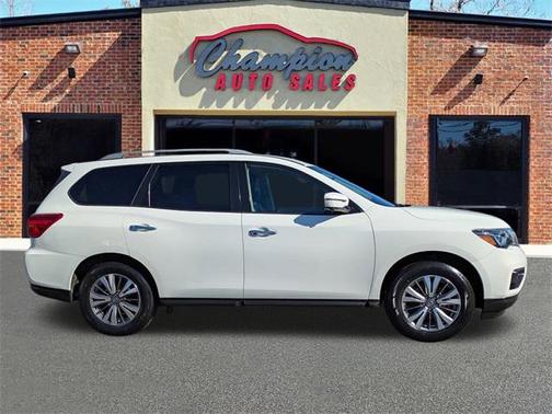 2020 Nissan Pathfinder SL