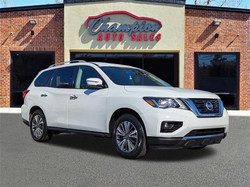 2020 Nissan Pathfinder SL