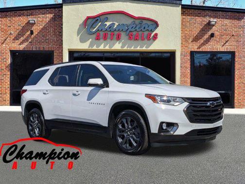 Summit White 2019 Chevrolet Traverse RS