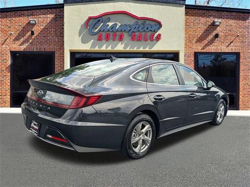 2023 Hyundai SONATA SE